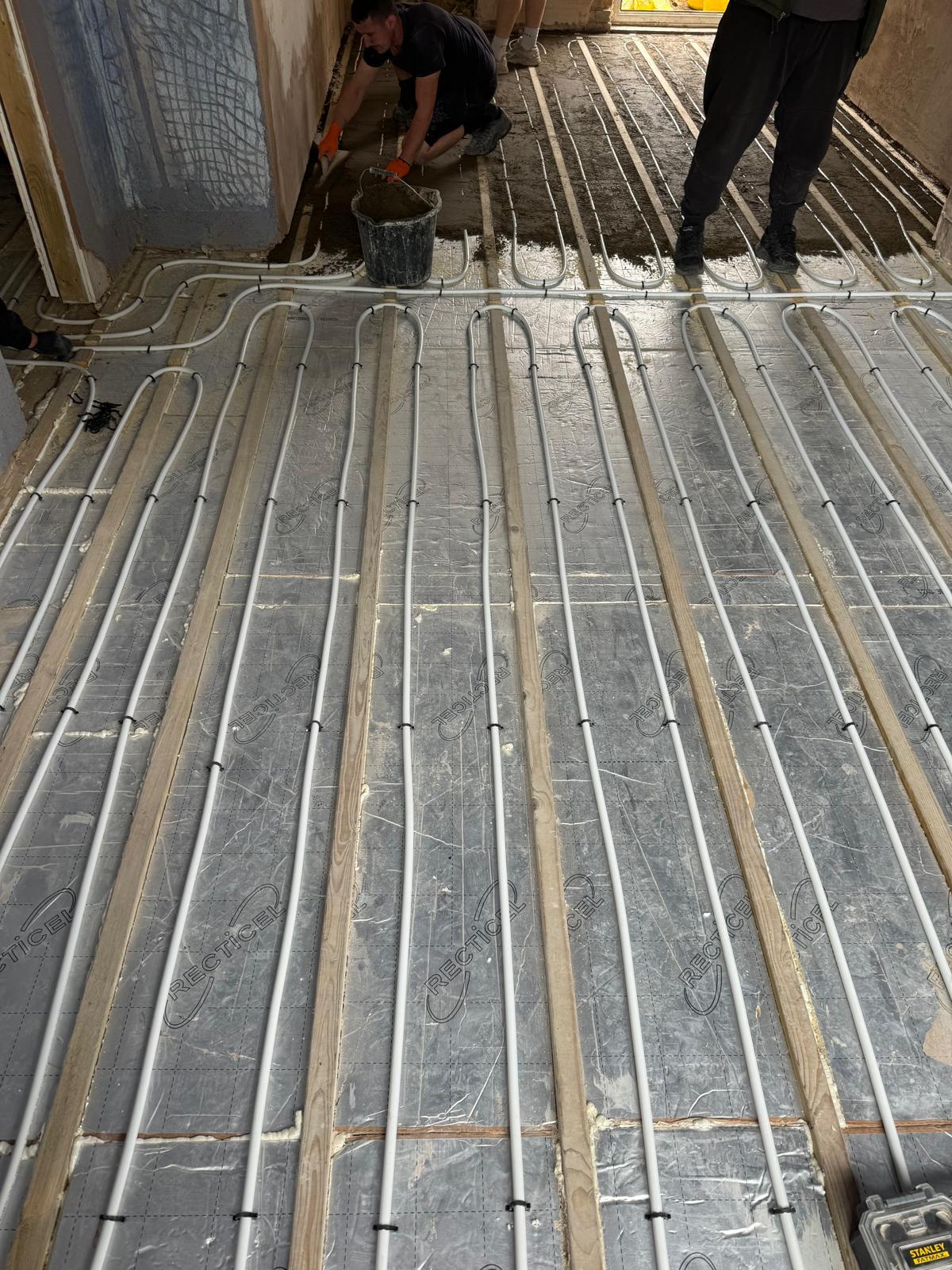 Underfloor heating installation